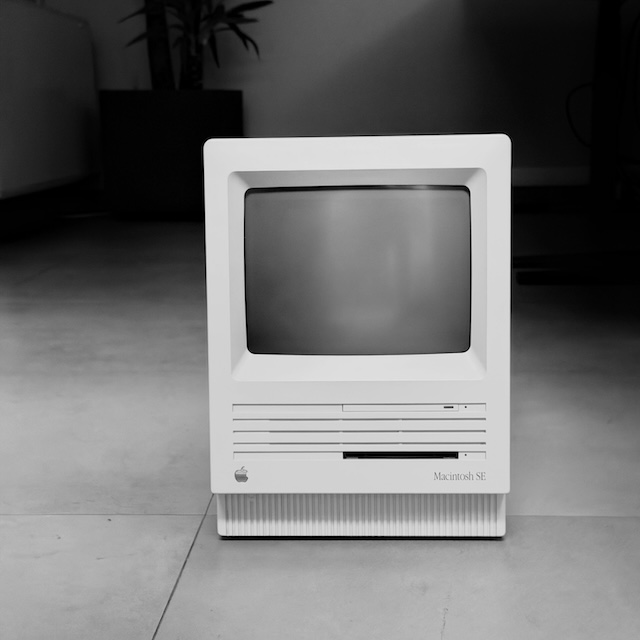 Macintosh SE